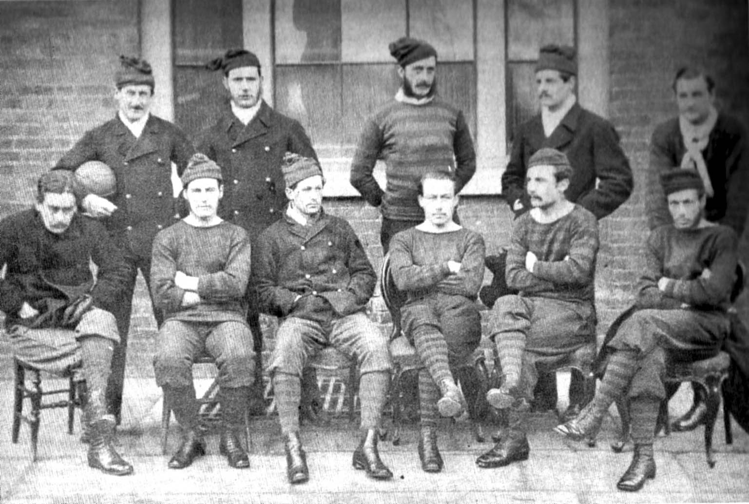Vintage football players
